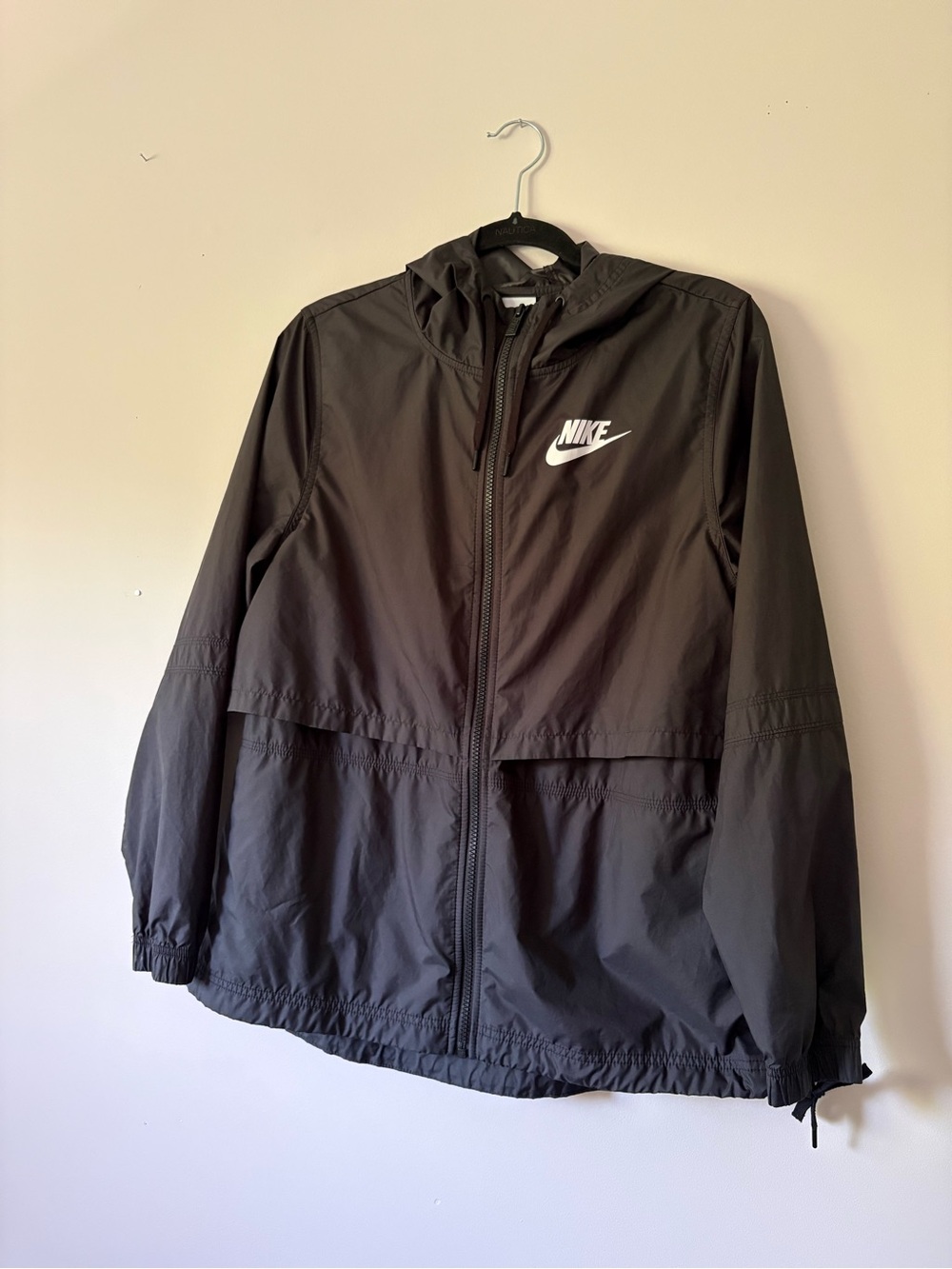 Nike Sportswear Repel Hooded Windbreaker Jacket Black WMS S